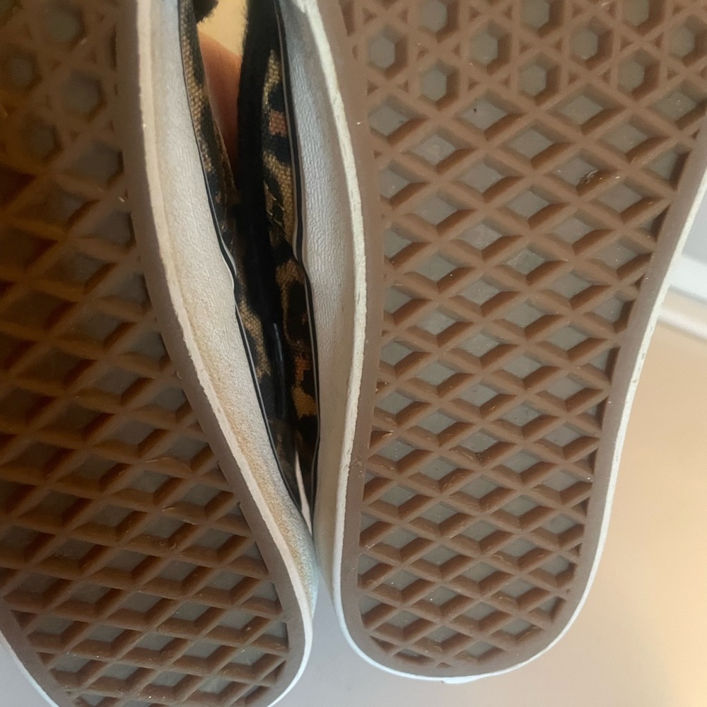 Vans - Picture 4 of 4